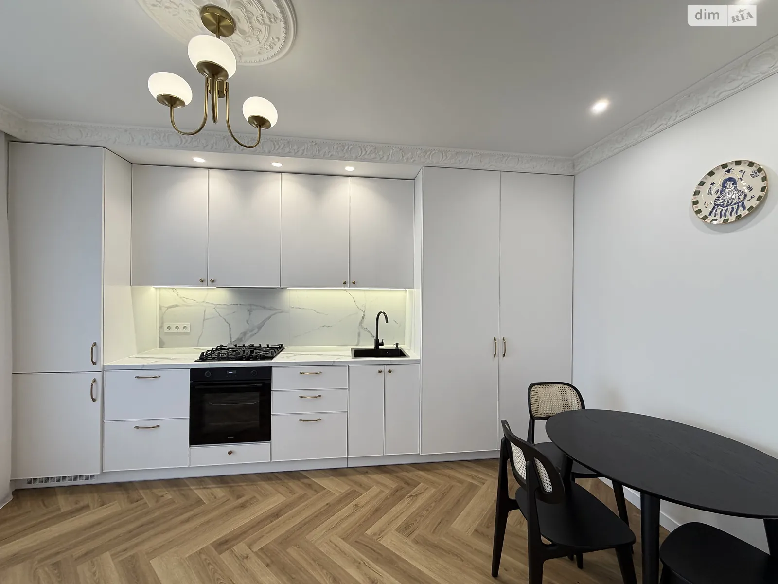 Продается 1-комнатная квартира 37 кв. м в Ровно, ул. Ленокомбинатовская - фото 1