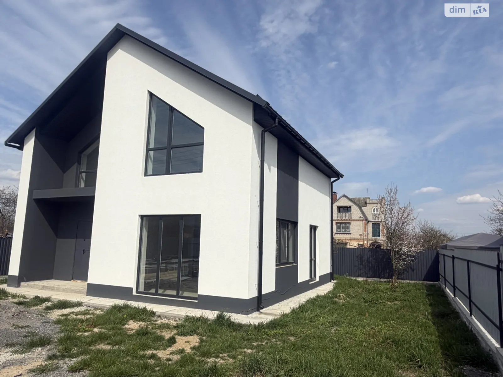 Продается дом на 2 этажа 117 кв. м с мансардой, цена: 78000 $ - фото 1