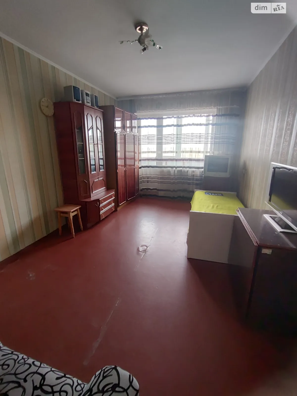 Сдается в аренду 1-комнатная квартира 35 кв. м в Ровно, ул. Фабричная, 24 - фото 1