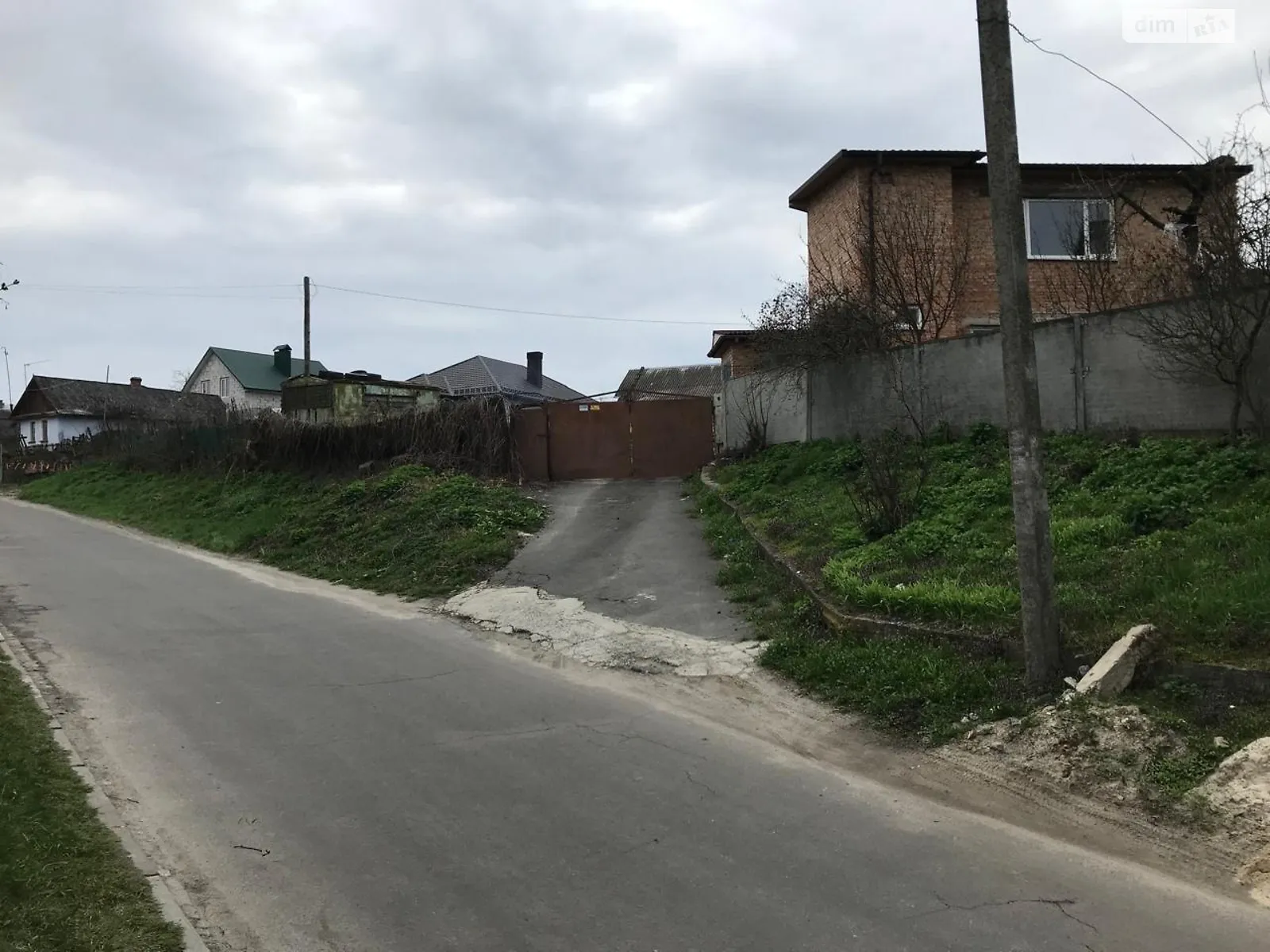 Здається в оренду окремий гараж під легкове авто на 139.4 кв. м, цена: 20000 грн - фото 1