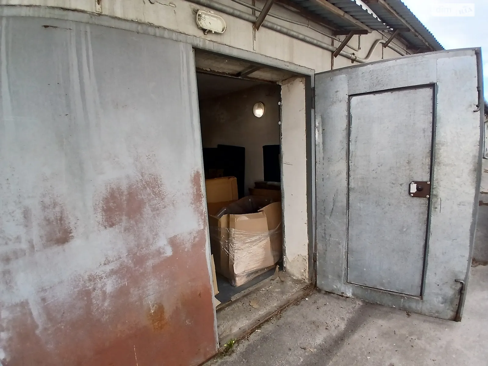 Продается отдельно стоящий гараж под легковое авто на 38 кв. м, цена: 16000 $ - фото 1