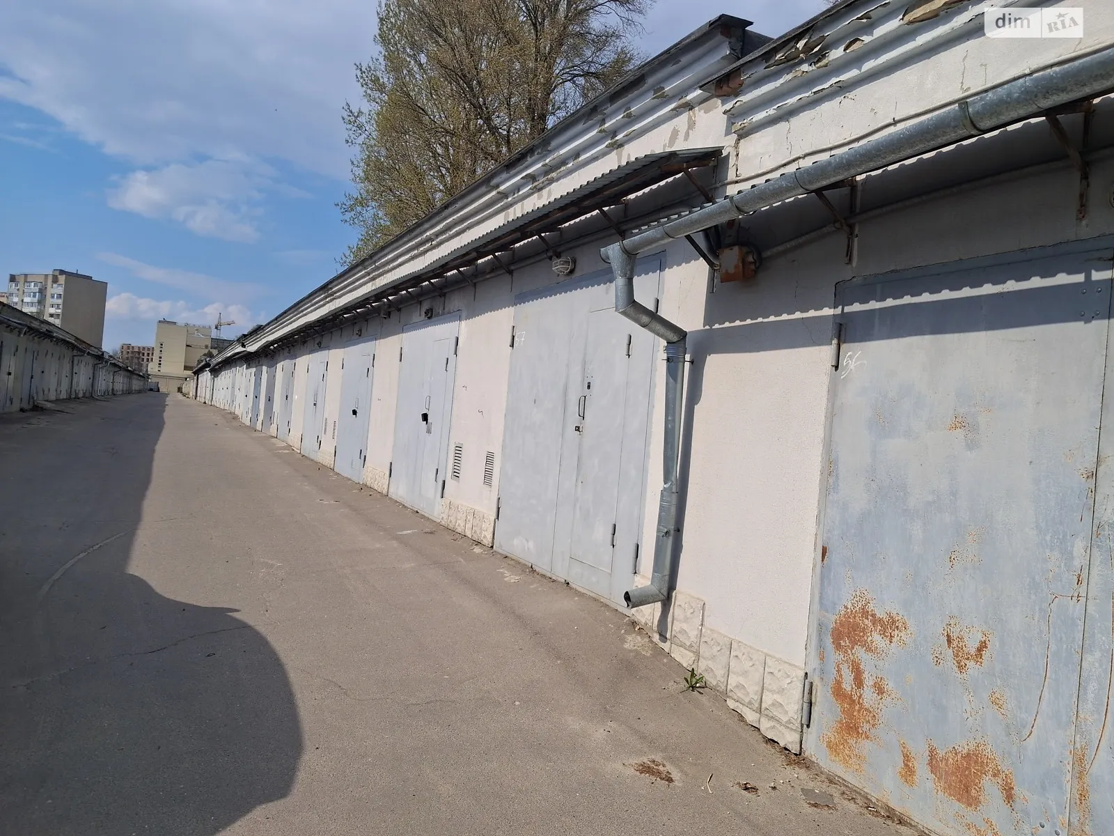 Продается отдельно стоящий гараж под легковое авто на 38 кв. м, цена: 16000 $ - фото 1