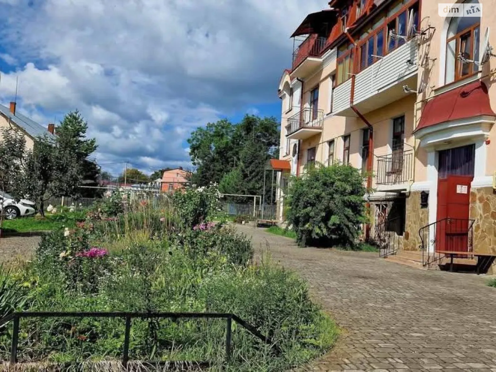 Продається 2-кімнатна квартира 54 кв. м у Дрогобичі, вул. Фабрична, 1 - фото 1