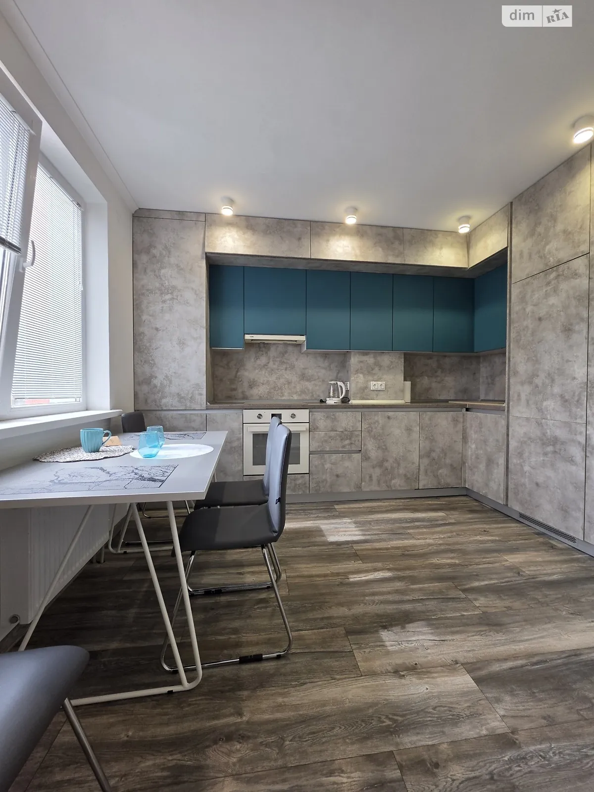 Сдается в аренду 2-комнатная квартира 65 кв. м в Черновцах, ул. Героев Майдана - фото 1