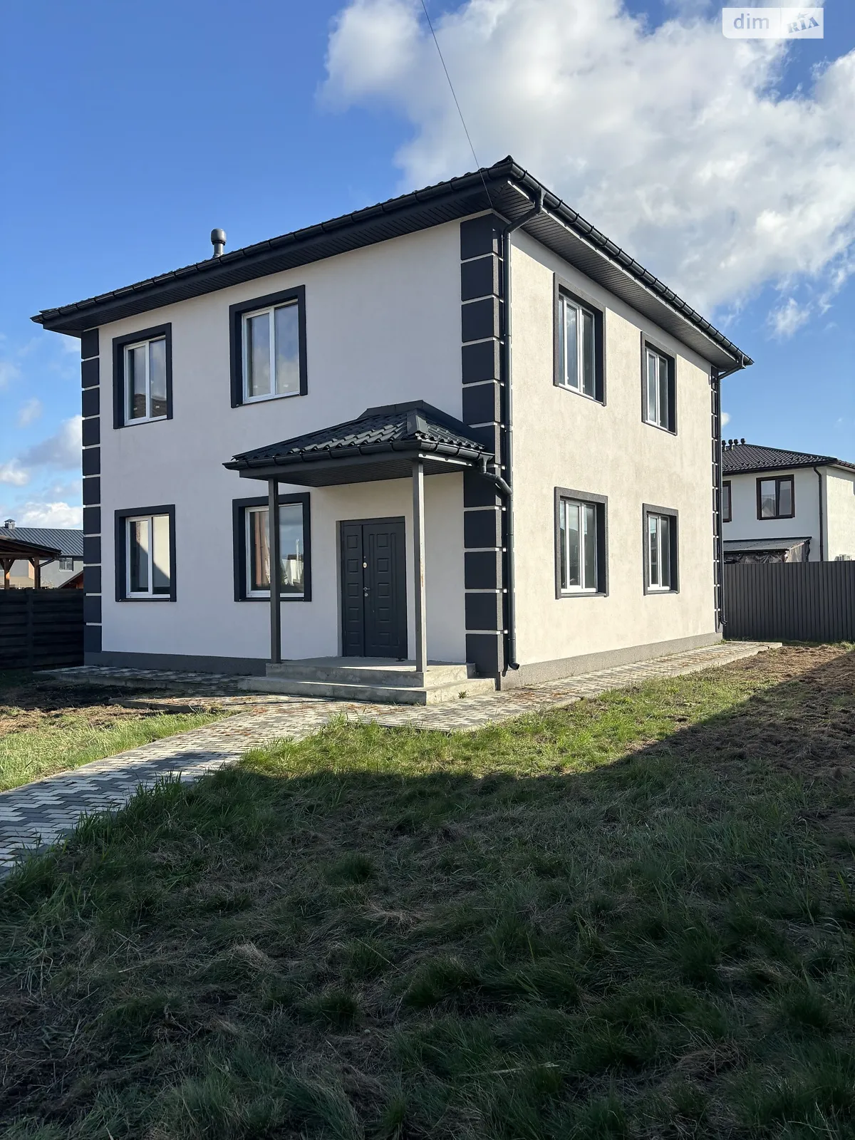 Продается дом на 2 этажа 150 кв. м с мебелью, цена: 92000 $ - фото 1