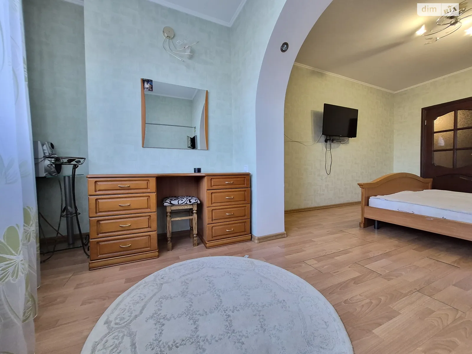 Продается 3-комнатная квартира 63.4 кв. м в Ровно, ул. Грушевского Академика, 38 - фото 1