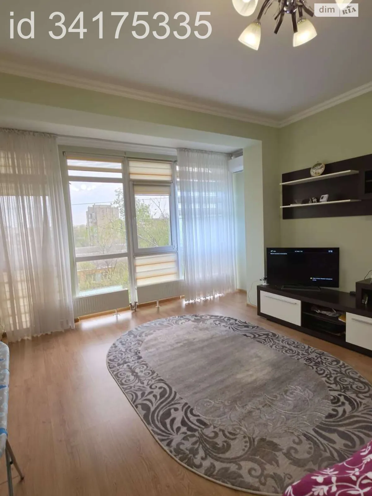 Продается 1-комнатная квартира 45.8 кв. м в Черновцах, ул. Полетаева Федора, 2А - фото 1