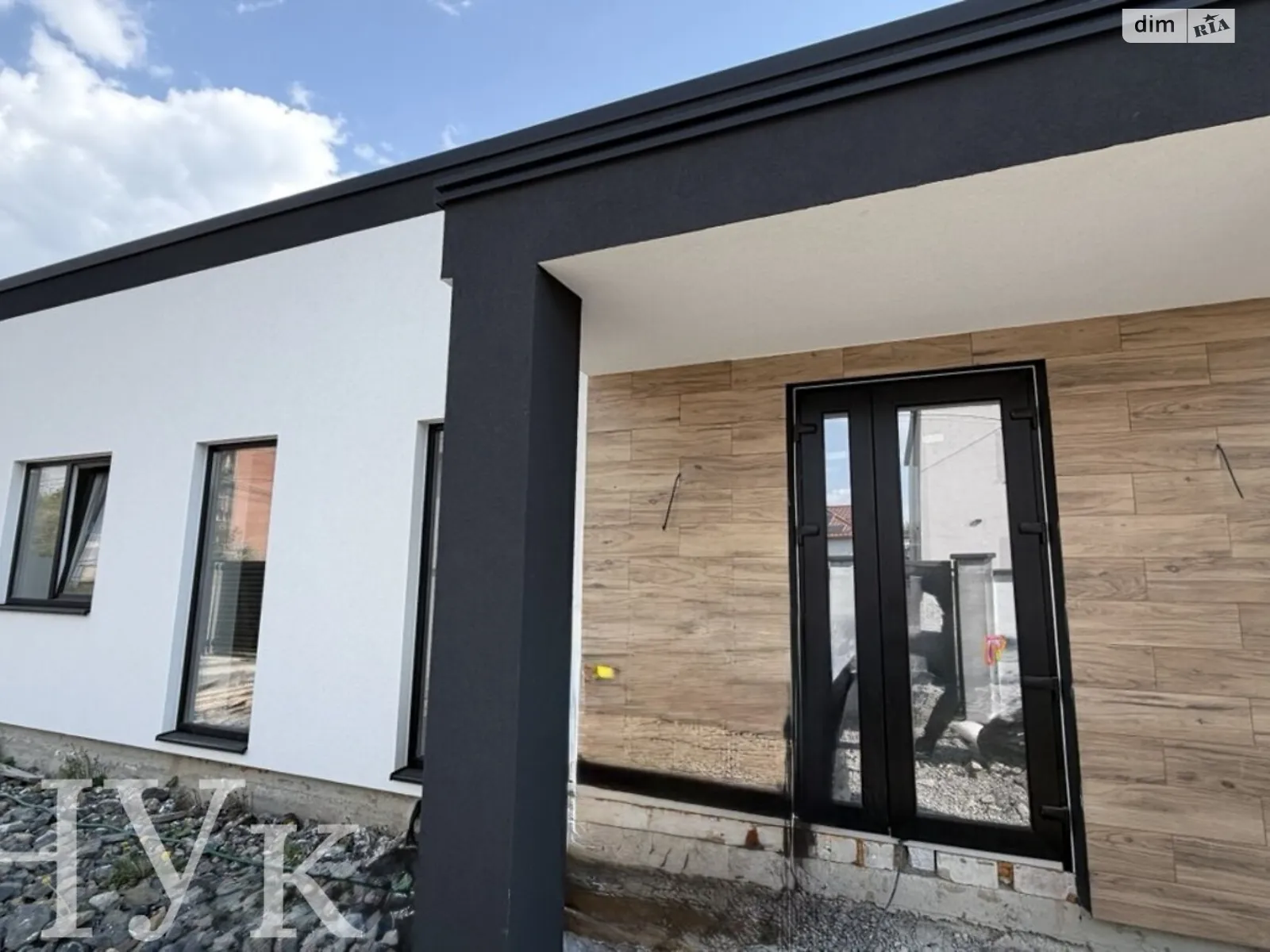 Продается одноэтажный дом 135 кв. м с гаражом, цена: 153000 $ - фото 1