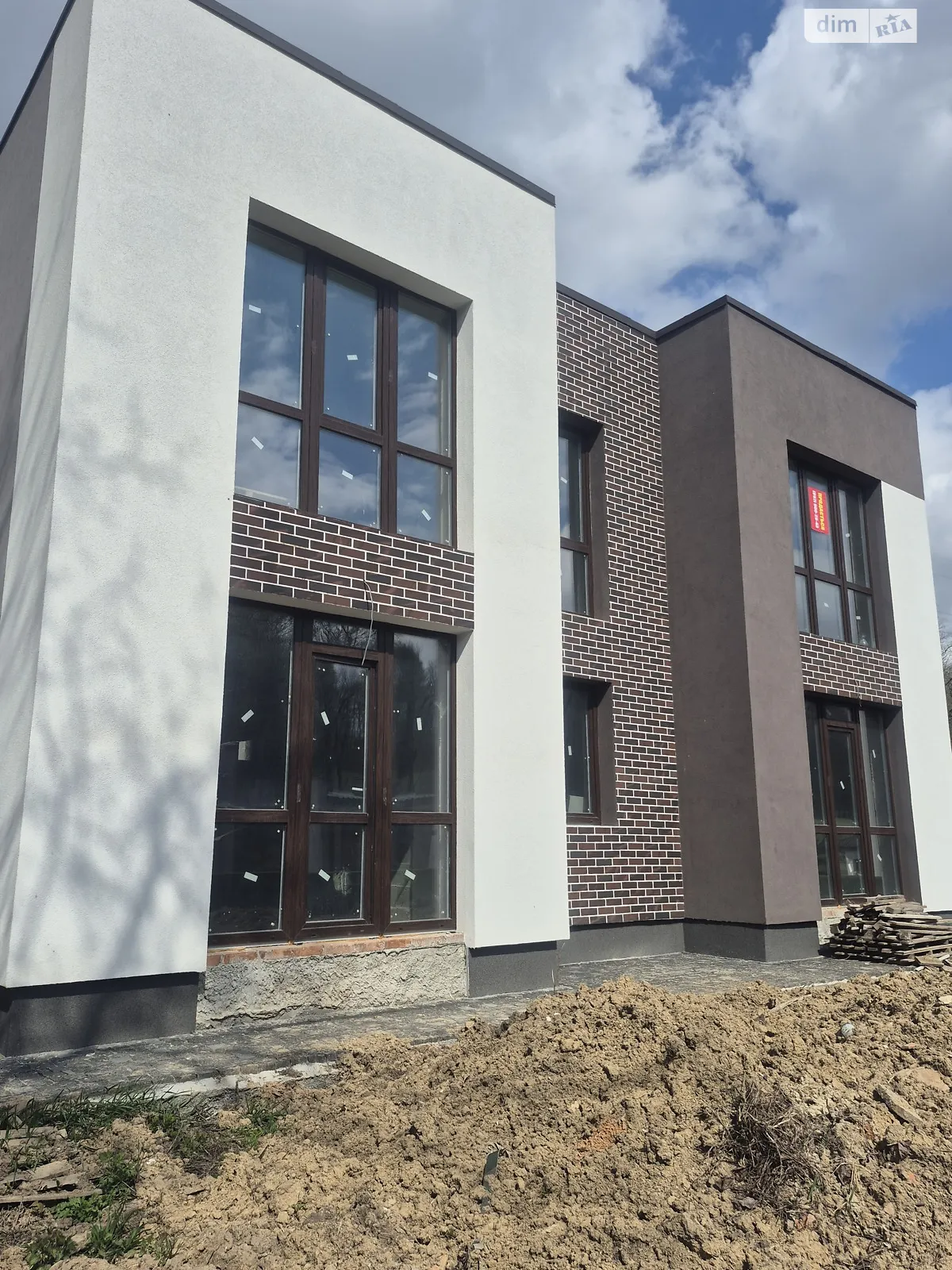 Продается дом на 2 этажа 150 кв. м с мансардой, цена: 135000 $ - фото 1