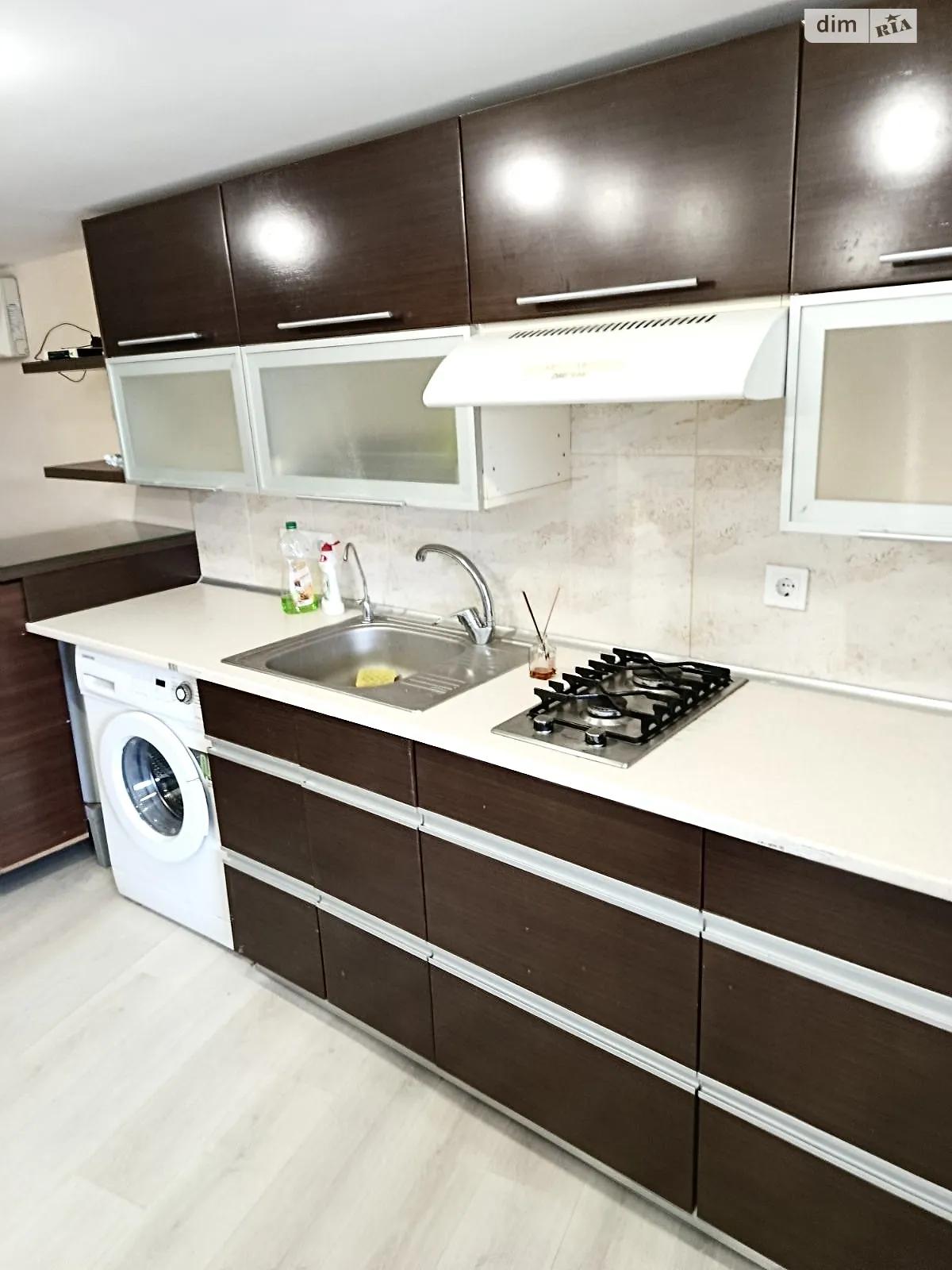 Сдается в оренду частина будинку 70 кв. м з балконом, цена: 300 $ - фото 1