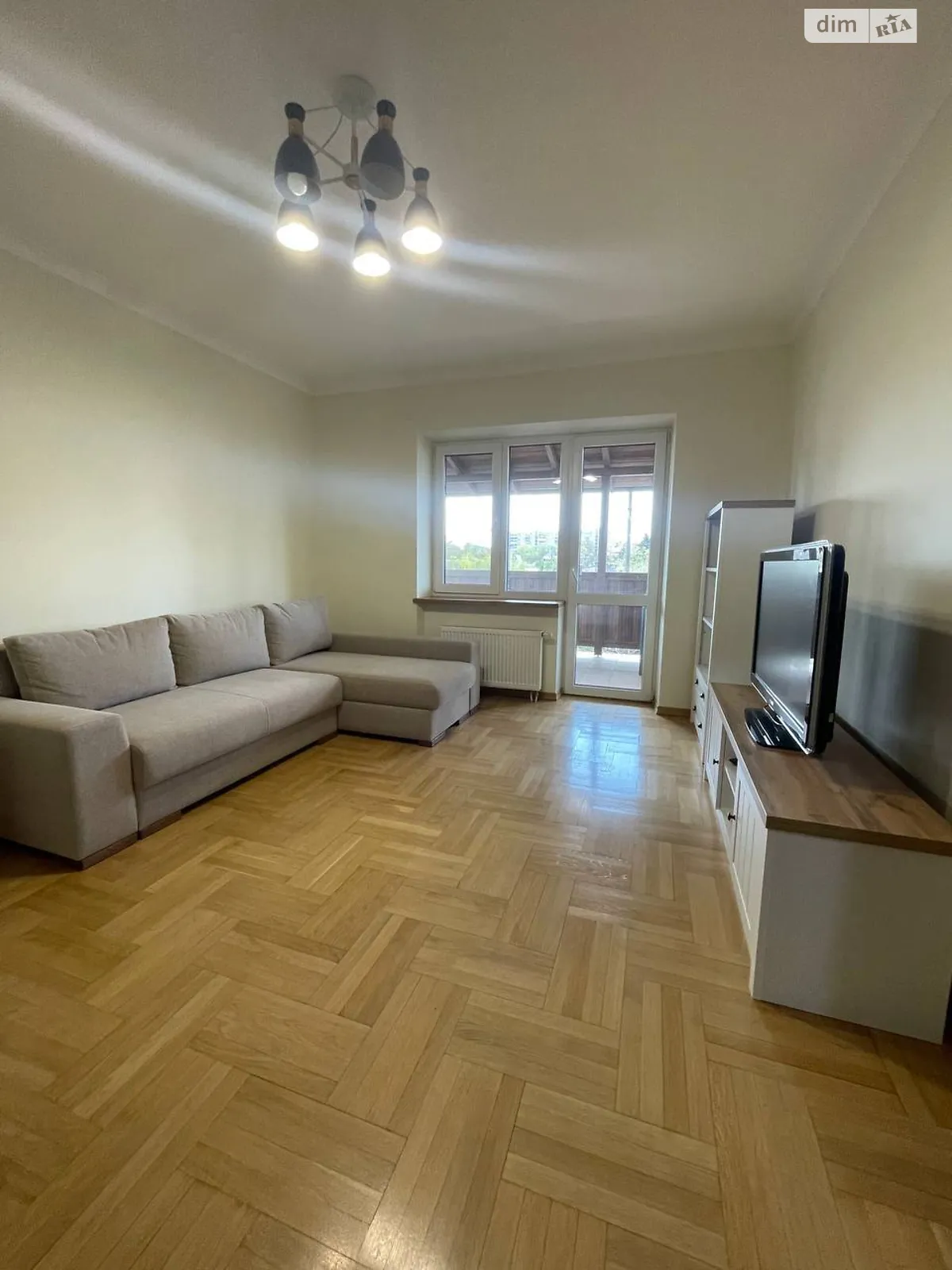 Сдается в аренду 3-комнатная квартира 69 кв. м в Львове, ул. Рудницкого Академика - фото 1