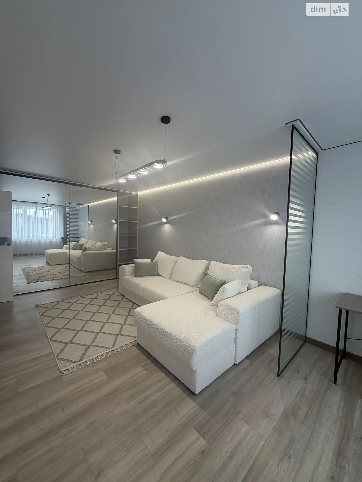 2-комнатная квартира 74 кв. м в Тернополе, ул. Курбаса Леся - фото 1