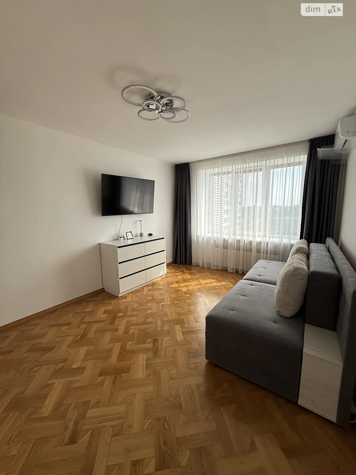 Продается 1-комнатная квартира 40 кв. м в Львове, ул. Черкасская, 4 - фото 1