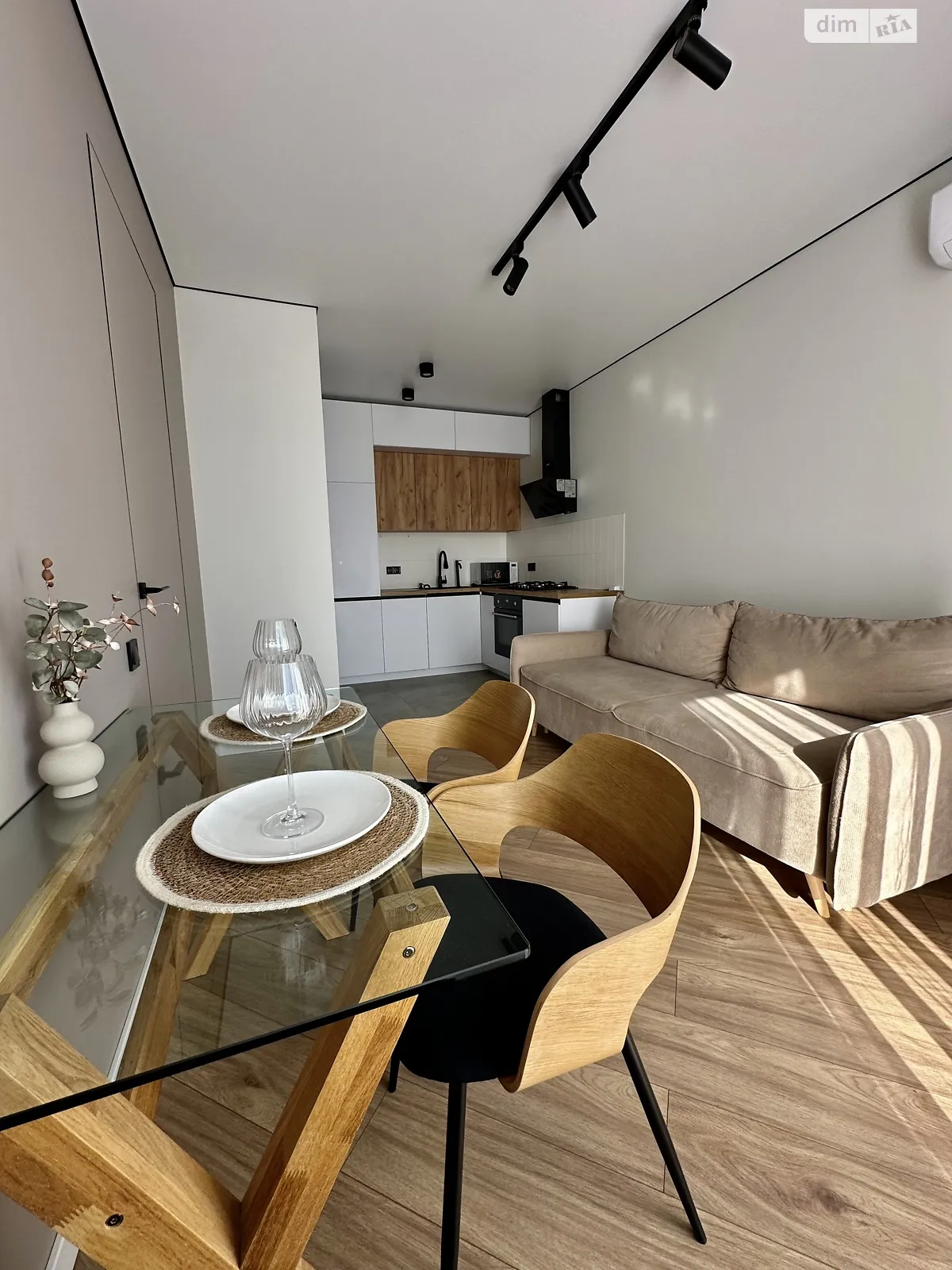 Продается 1-комнатная квартира 39.1 кв. м в Ирпене, ул. Кобылянской Ольги, 1В корпус 22 - фото 1