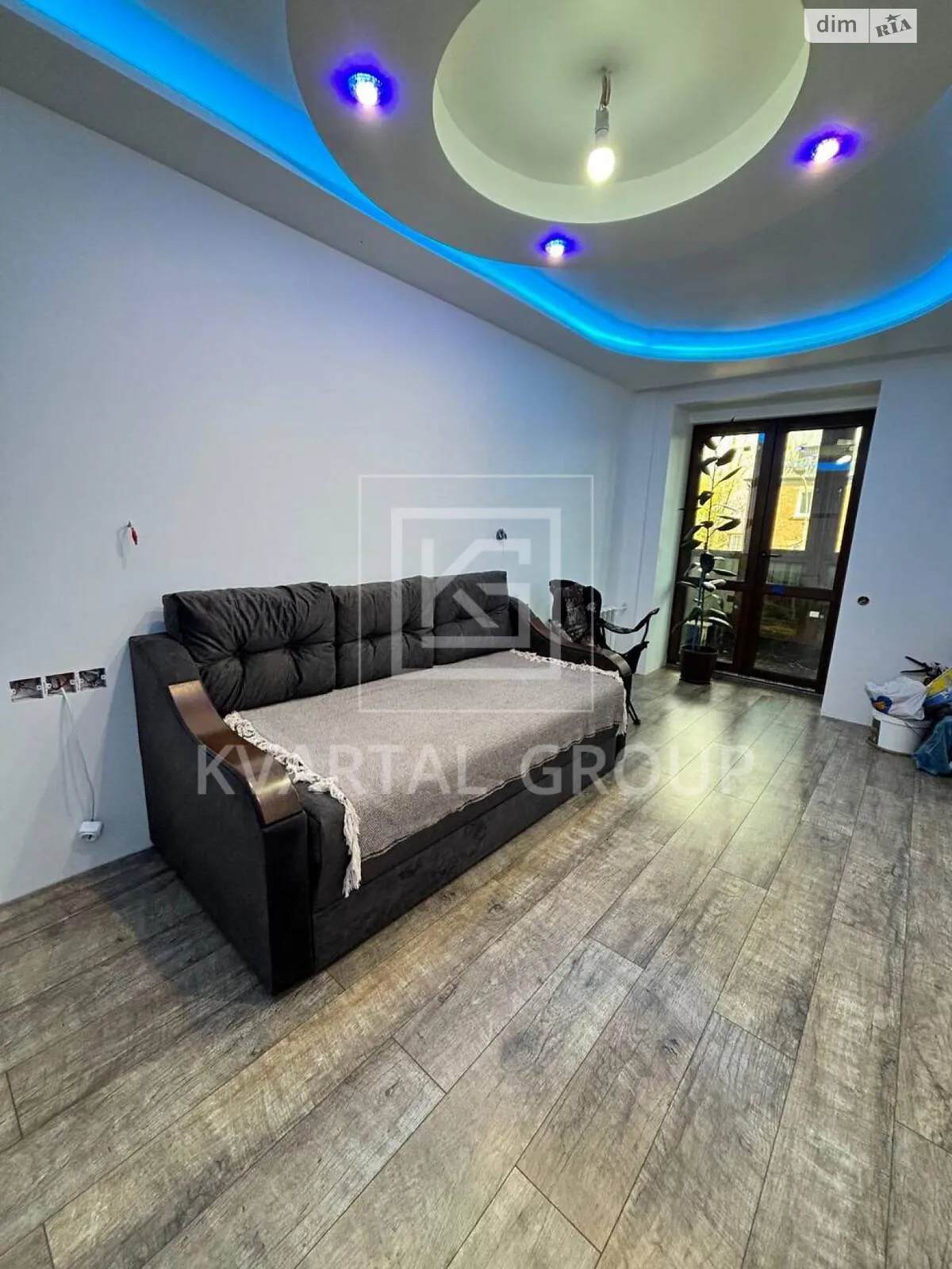 Продается 1-комнатная квартира 45.2 кв. м в Буче, ул. Энергетиков - фото 1