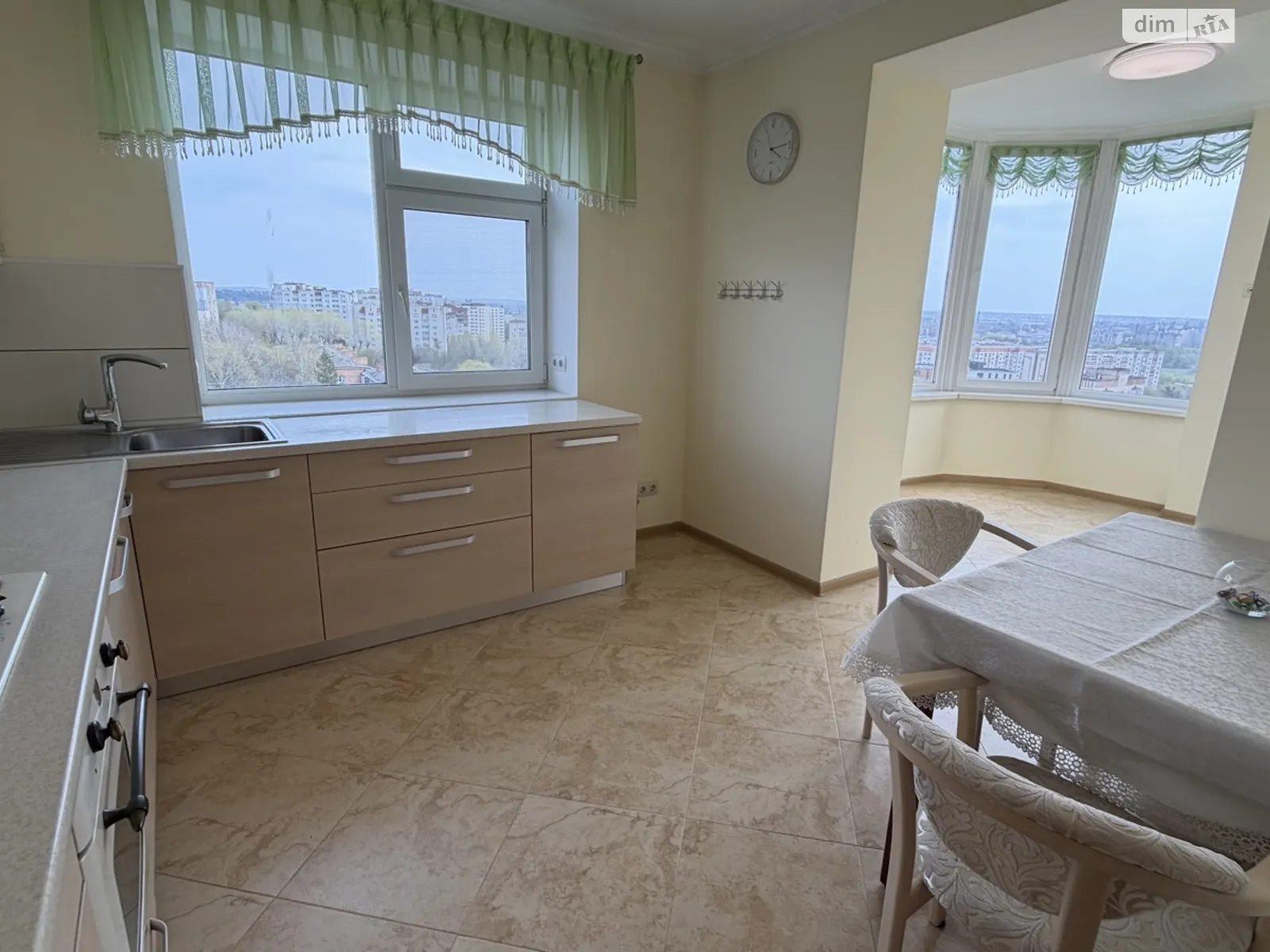 Продається 3-кімнатна квартира 178 кв. м у Хмельницькому, просп. Миру, 84/2А - фото 1