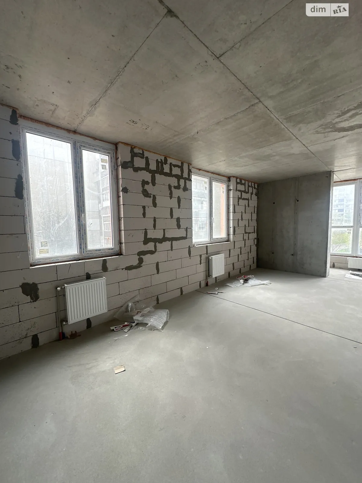 Продается 1-комнатная квартира 52.2 кв. м в Одессе, ул. Бугаевская, 44 - фото 1