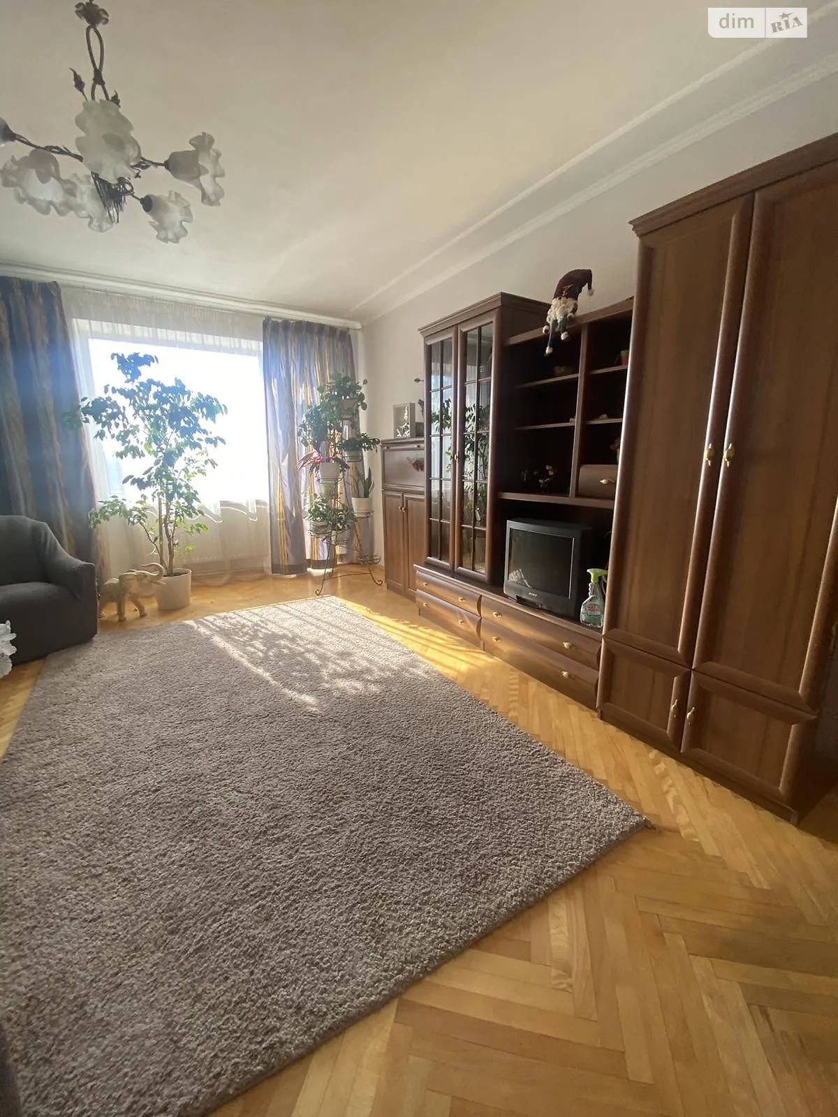 Продается дом на 2 этажа 336.7 кв. м с баней/сауной, цена: 180000 $ - фото 1