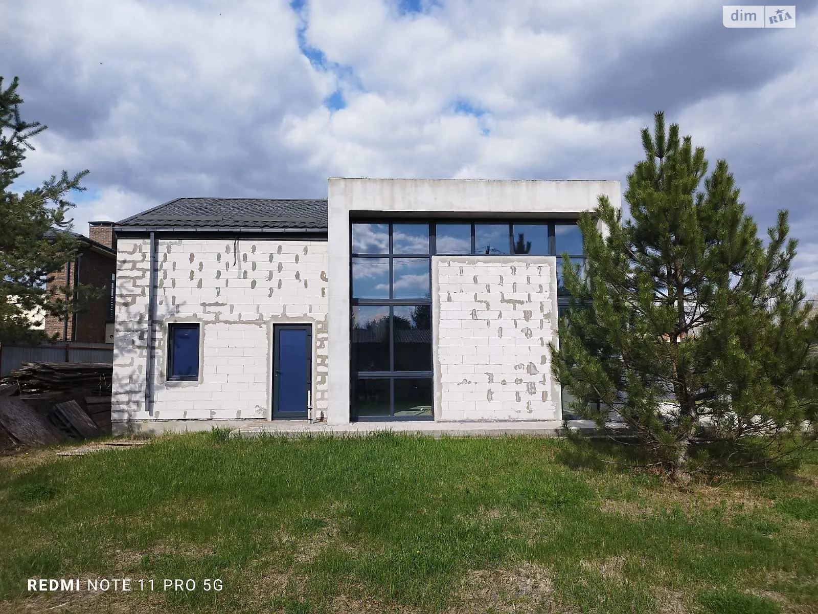 Продается дом на 2 этажа 127.3 кв. м с гаражом, цена: 105000 $ - фото 1