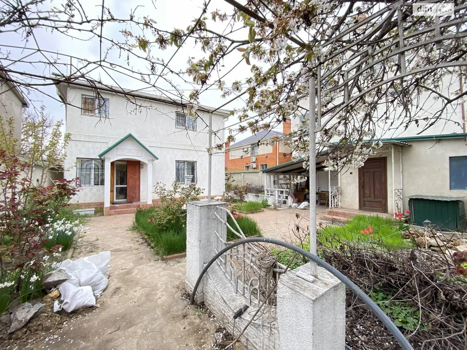 Продается дом на 2 этажа 164.6 кв. м с мансардой, цена: 280000 $ - фото 1