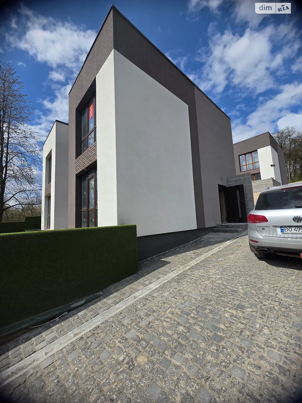 Продается дом на 2 этажа 150 кв. м с участком, цена: 135000 $ - фото 1