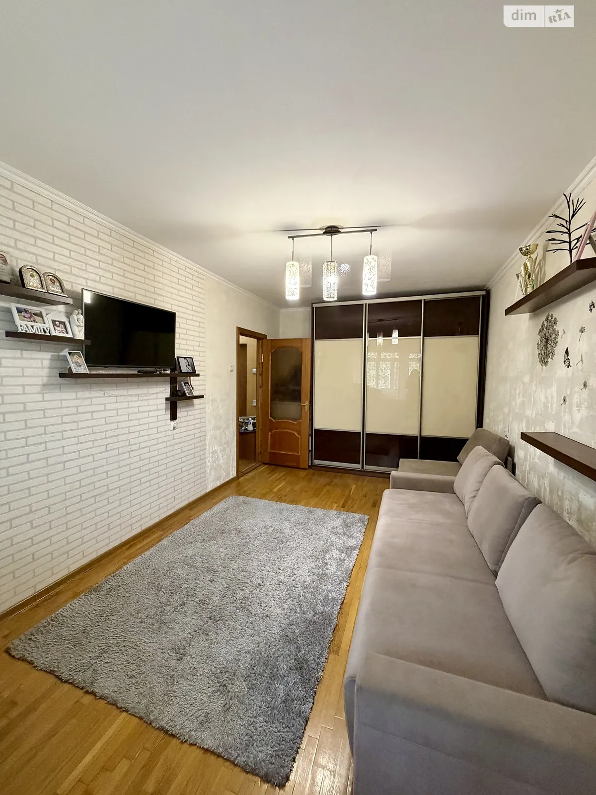 Продается 1-комнатная квартира 34.9 кв. м в Ровно, ул. Фабричная, 1А - фото 1