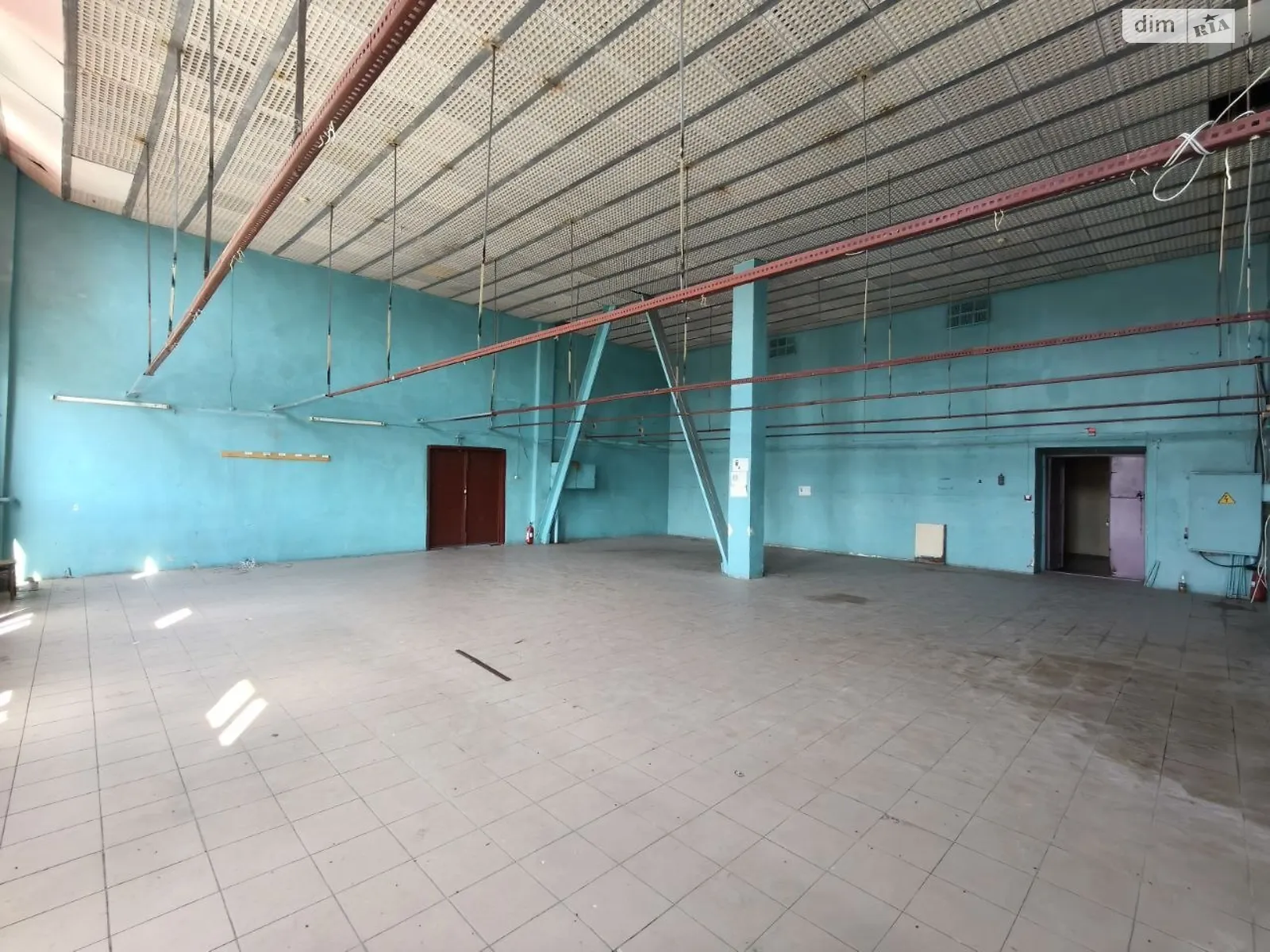 Сдается в аренду объект сферы услуг 159.3 кв. м в 4-этажном здании, цена: 23895 грн - фото 1