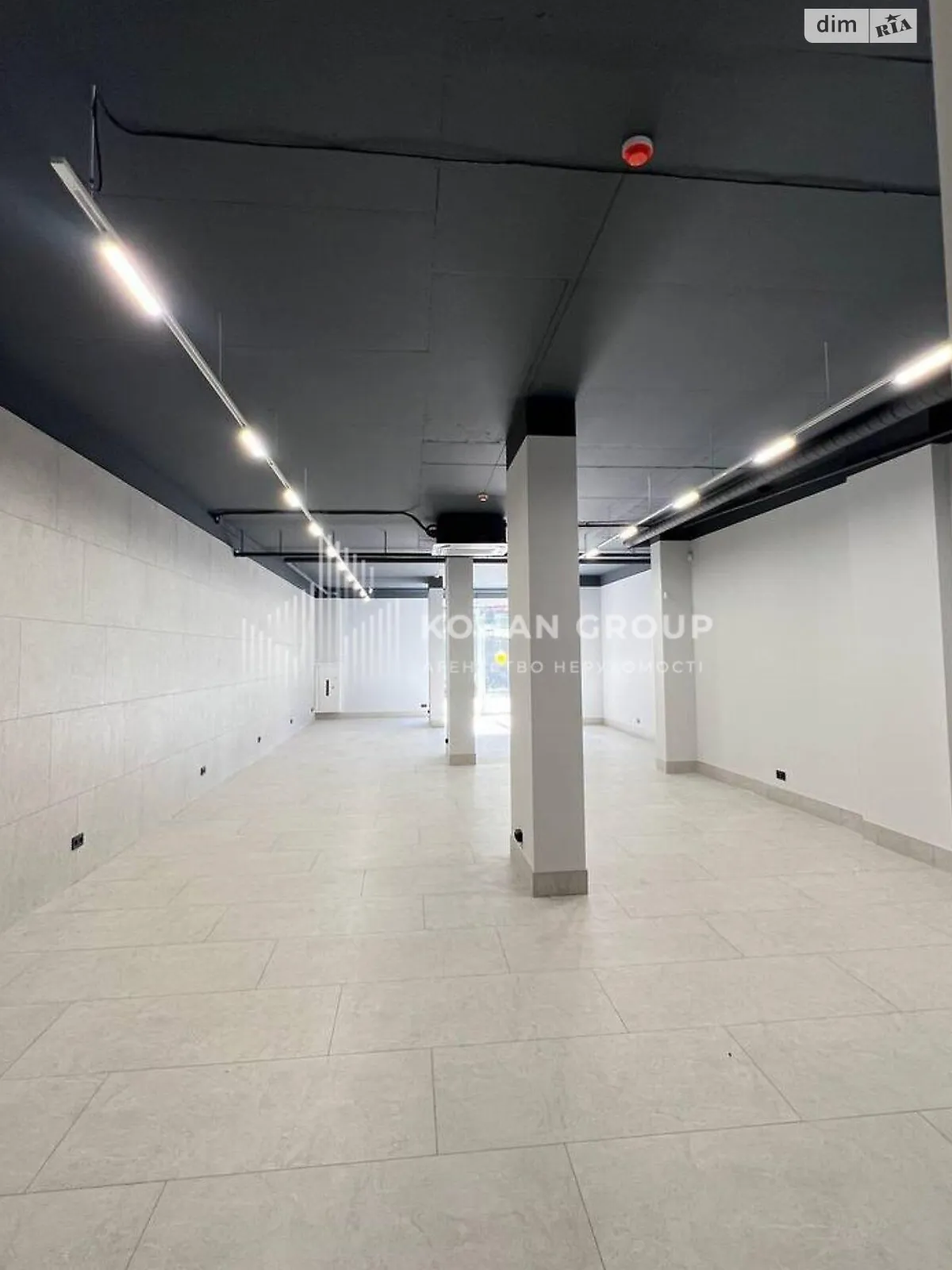 Сдается в аренду помещения свободного назначения 116.8 кв. м в 16-этажном здании, цена: 47000 грн - фото 1