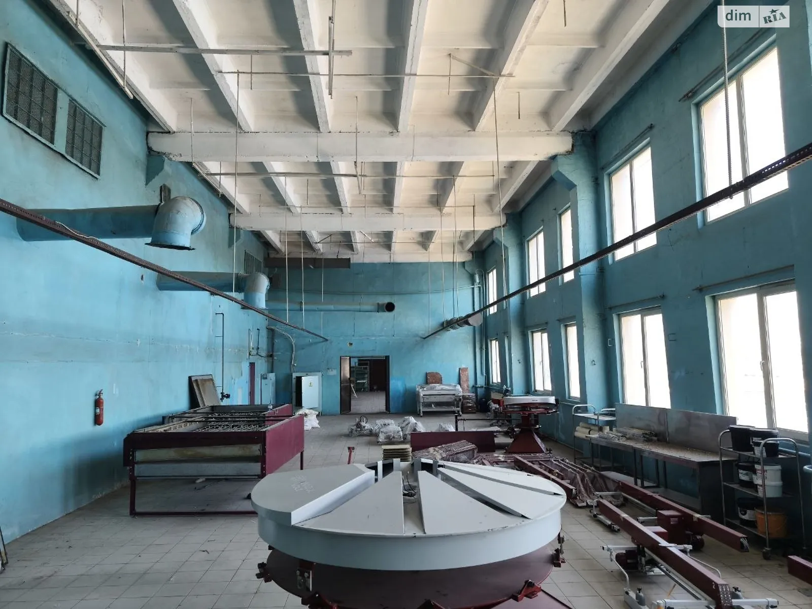Сдается в аренду помещения свободного назначения 369.6 кв. м в 4-этажном здании, цена: 55440 грн - фото 1
