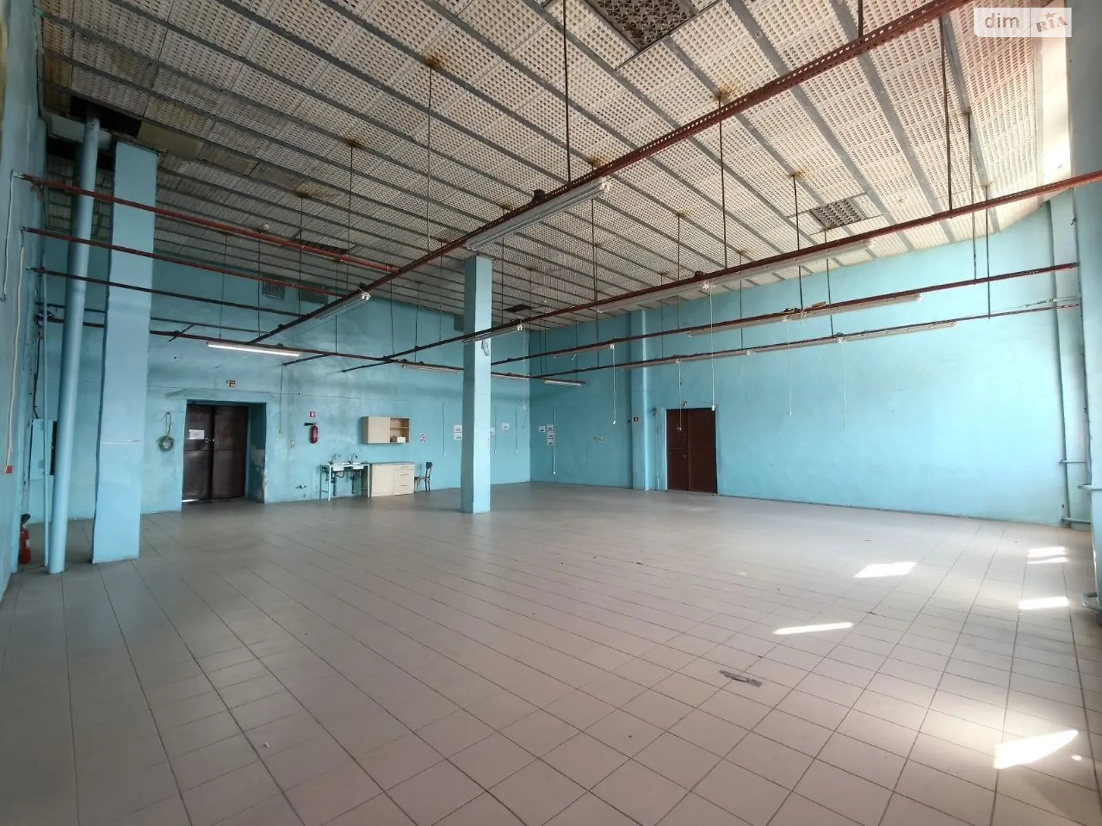 Сдается в аренду помещения свободного назначения 168 кв. м в 4-этажном здании, цена: 25200 грн - фото 1