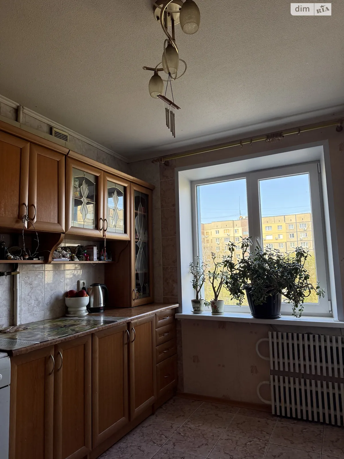 Продается 3-комнатная квартира 71.8 кв. м в Днепре, пер. Штабной, 1 - фото 1