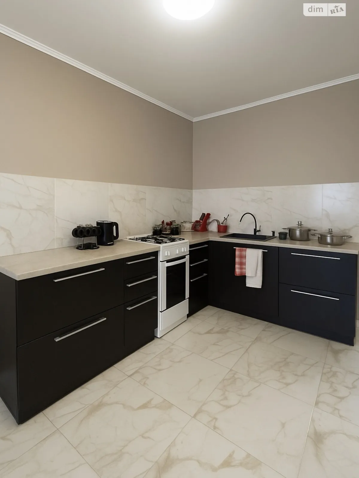 Здається в оренду 2-кімнатна квартира 72 кв. м у Хмельницькому, пров. Франка Івана - фото 1