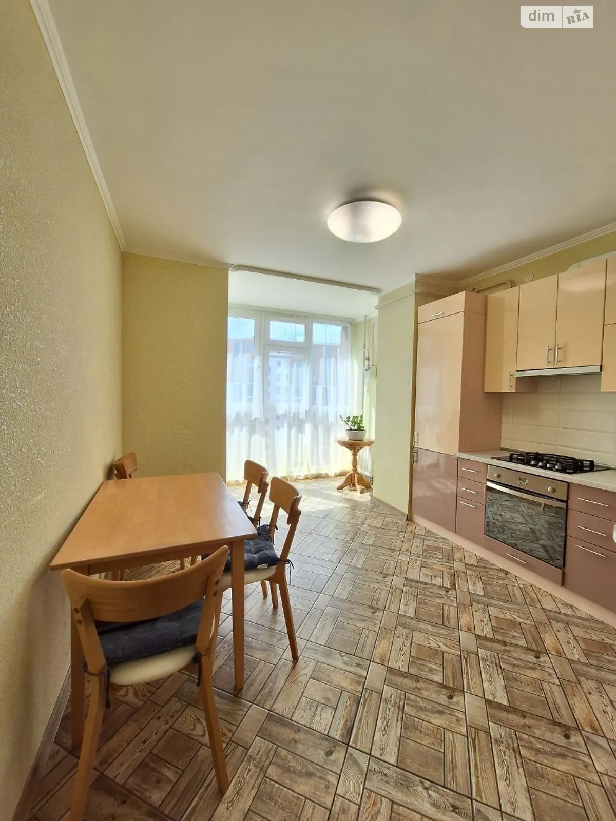 Продается 2-комнатная квартира 67 кв. м в Ровно, ул. Защитников Мариуполя(Костромская), 89 - фото 1