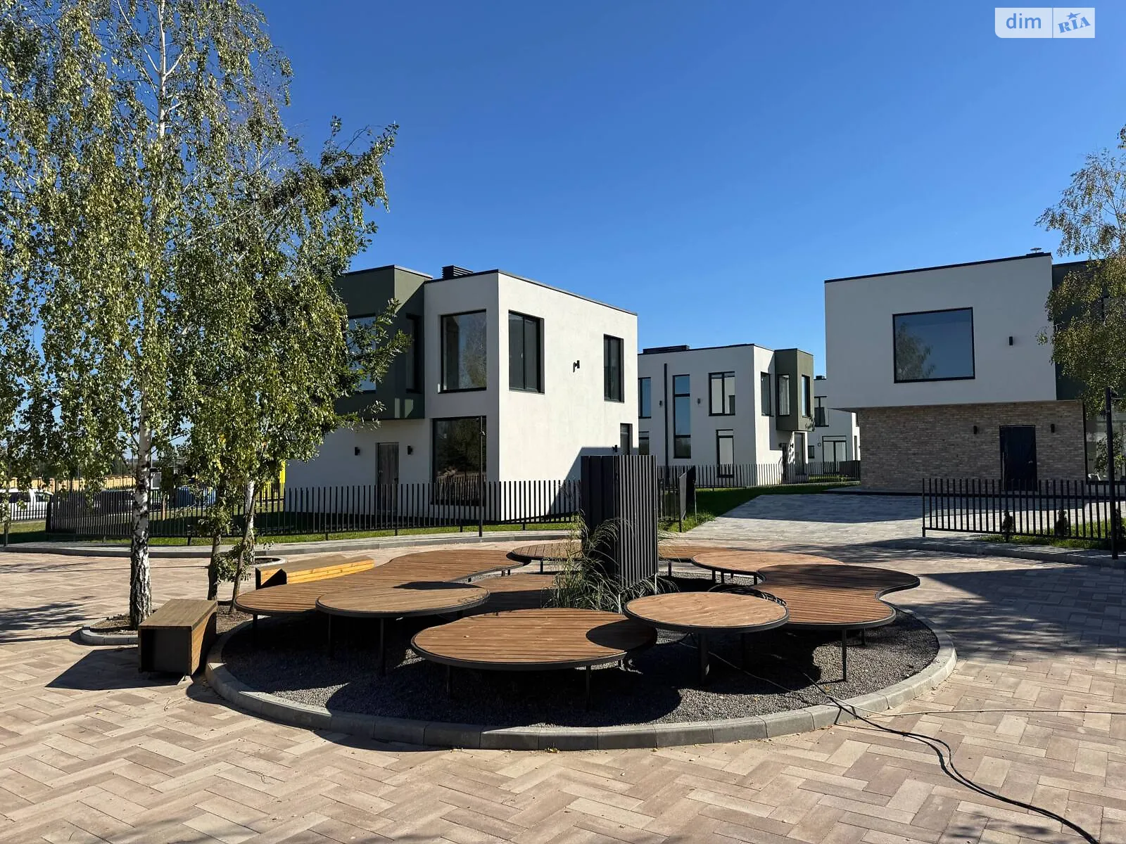 Продается дом на 2 этажа 110 кв. м с мансардой, цена: 119500 $ - фото 1