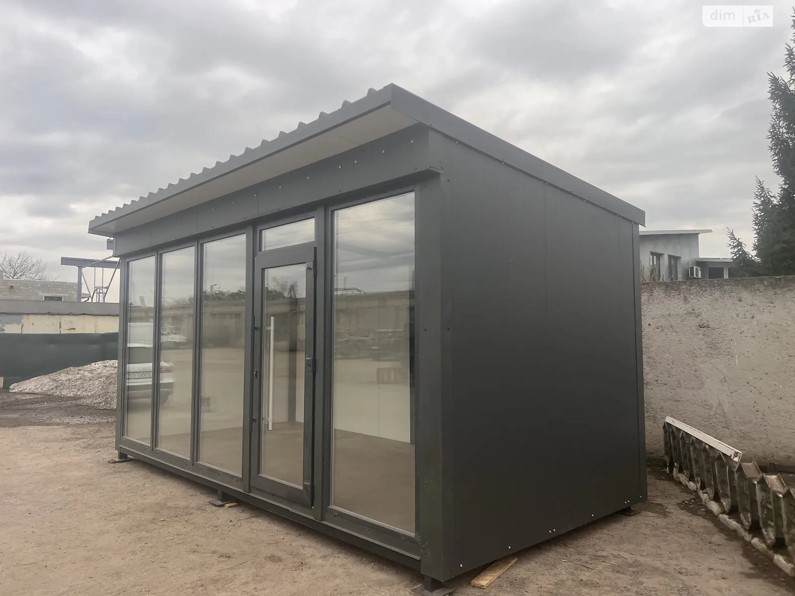 Продается объект сферы услуг 16 кв. м в 1-этажном здании, цена: 6200 $ - фото 1