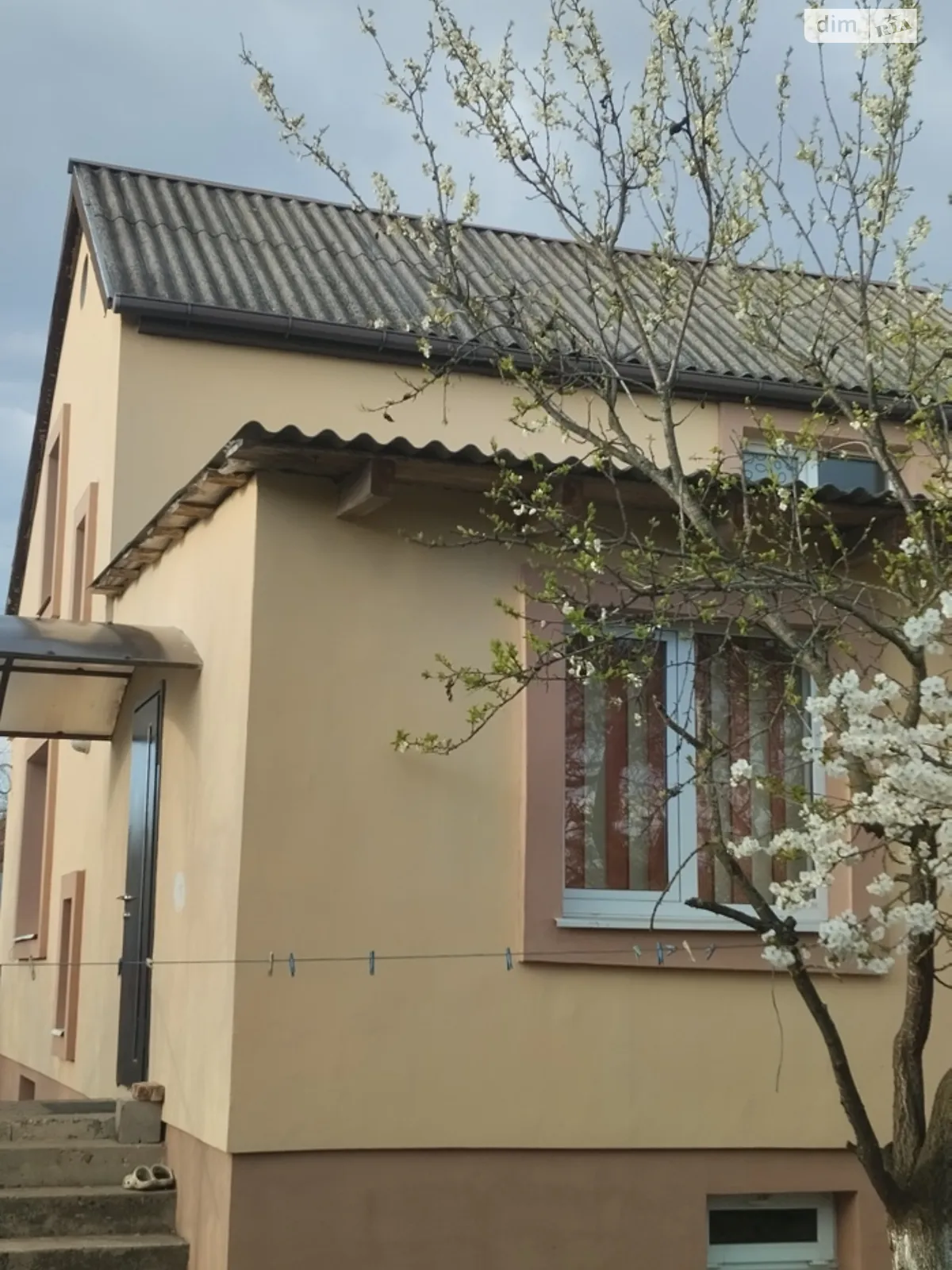 Продается дом на 2 этажа 114 кв. м с террасой, цена: 114500 $ - фото 1