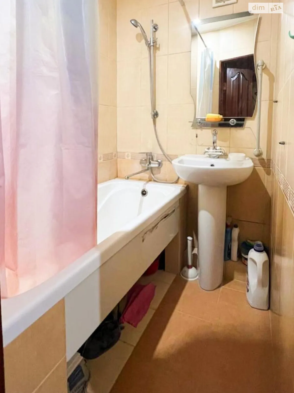 Продается 3-комнатная квартира 60 кв. м в Дрогобыче, ул. Бориславская, 43 - фото 1