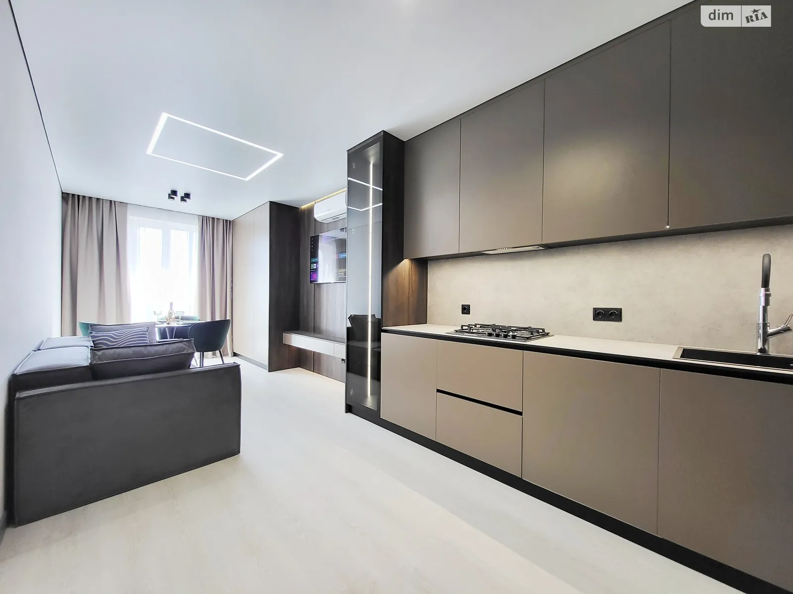 Продается 2-комнатная квартира 67 кв. м в Виннице, ул. Праведников мира(Максимовича), 6 - фото 1