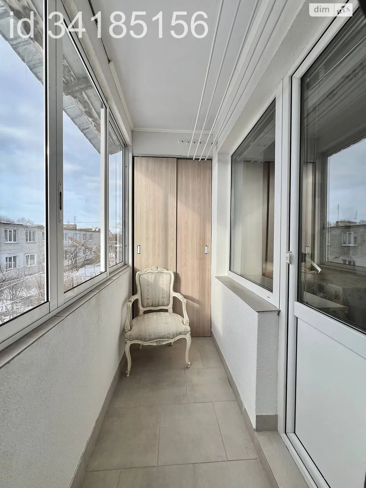 Продается 3-комнатная квартира 76.3 кв. м в Пустомытах, ул. Кучабского(Тсунабского) - фото 1