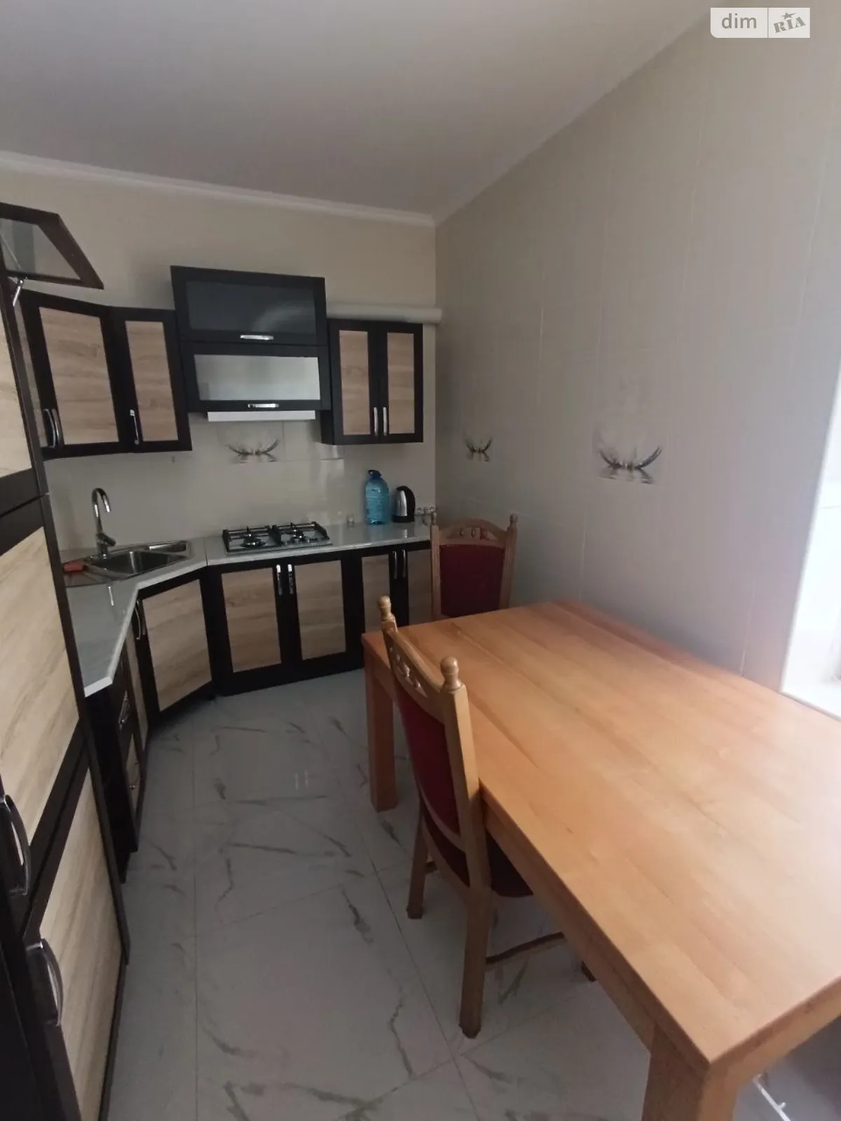 Сдается в аренду дом на 2 этажа 160 кв. м с участком, цена: 25000 грн - фото 1