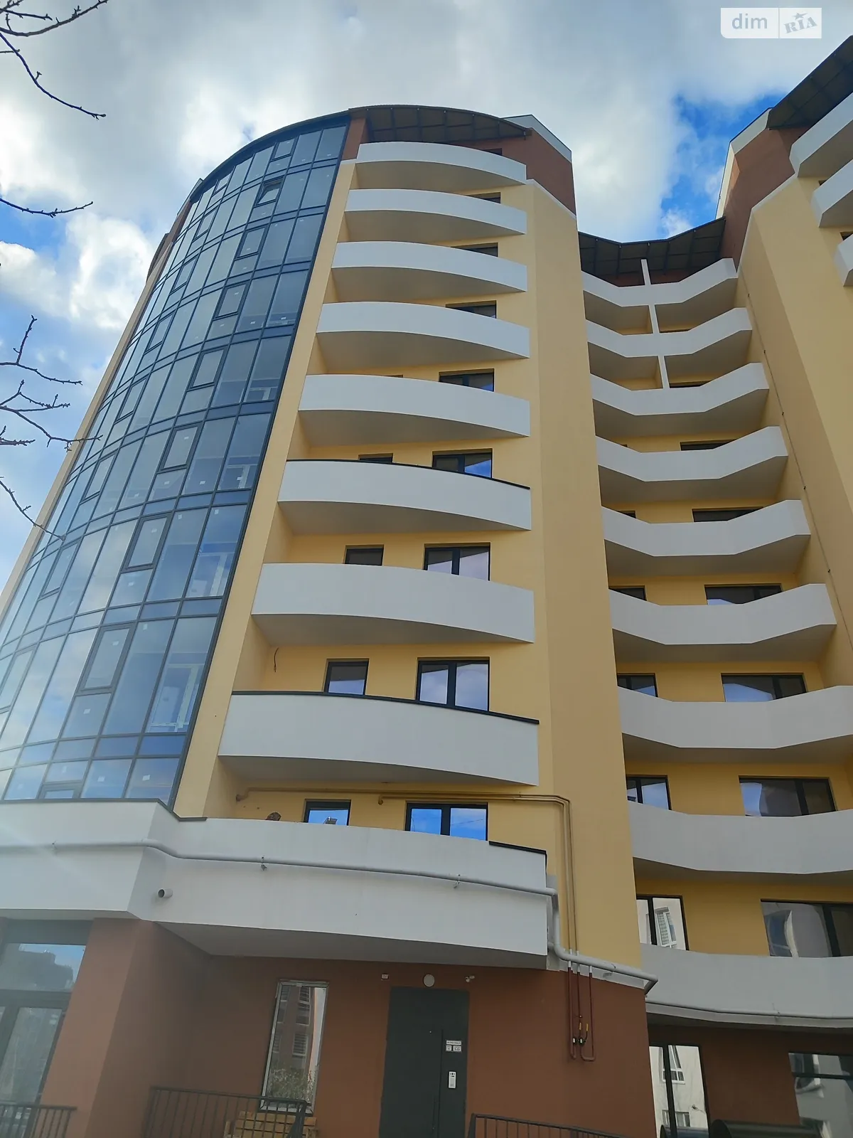 Продается 1-комнатная квартира 50 кв. м в Ровно, ул. Елены Телиги - фото 1