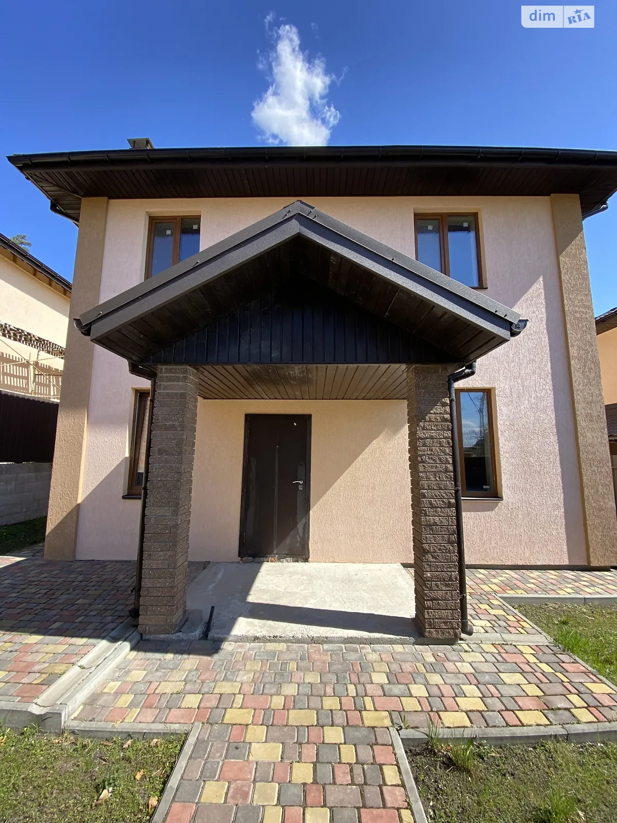 Продается дом на 2 этажа 104 кв. м с участком, цена: 115000 $ - фото 1