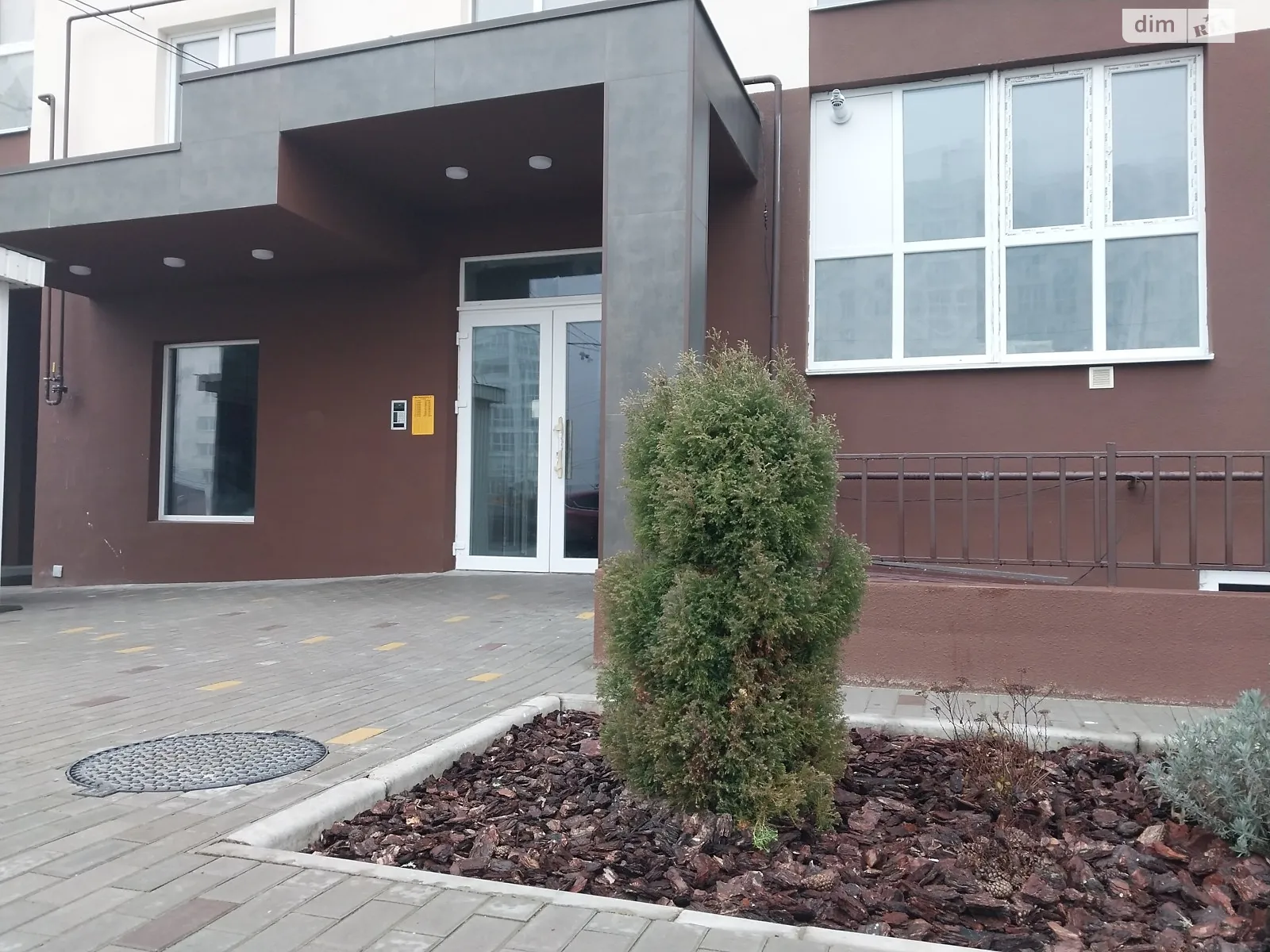 Продается 2-комнатная квартира 73.7 кв. м в Чернигове, ул. Независимости, 21 - фото 1