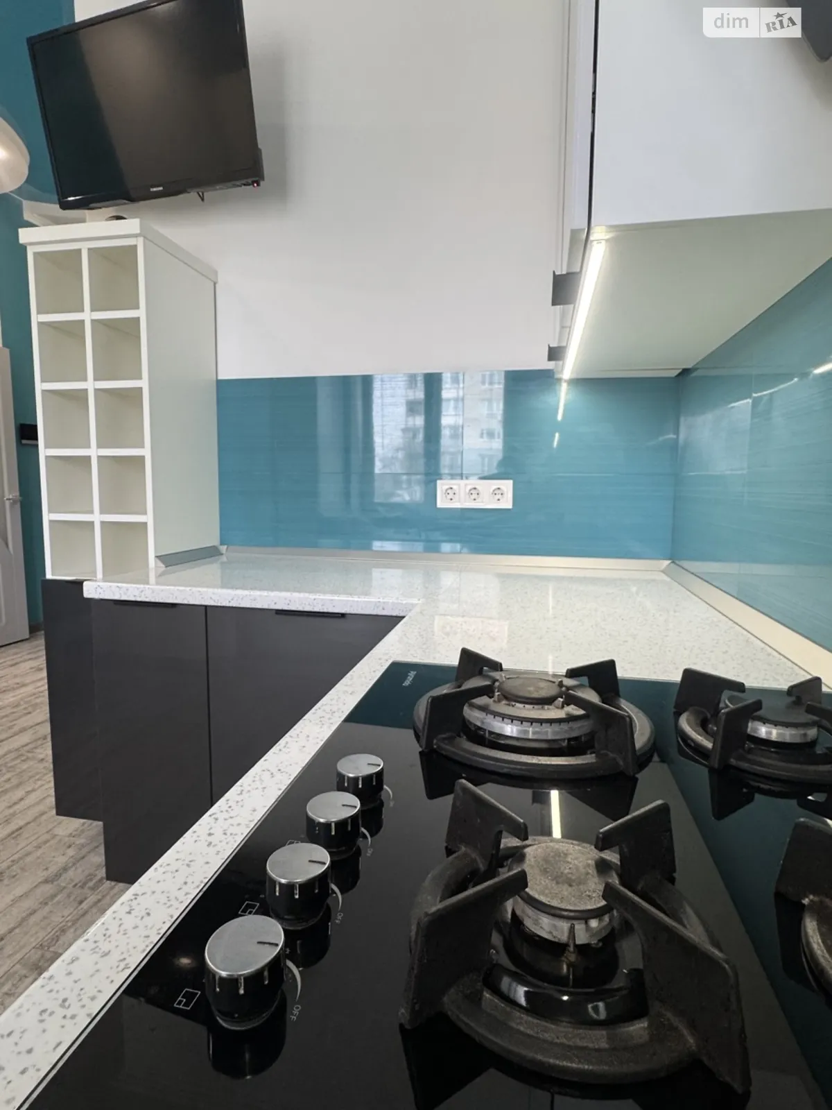 Продается 1-комнатная квартира 41.1 кв. м в Ровно, ул. Лабунского, 1 - фото 1