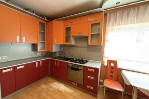 Зніму приватний будинок у Жмеринці довгостроково