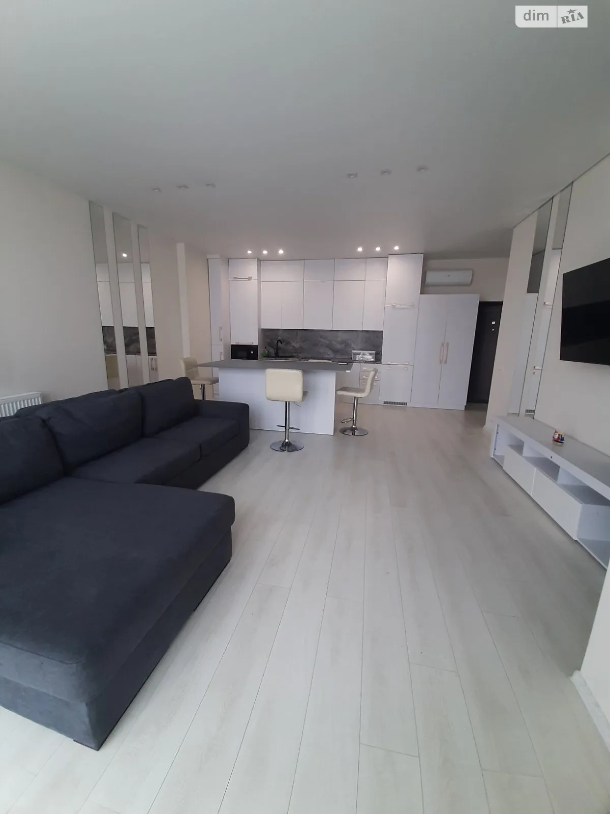 Здається в оренду 3-кімнатна квартира 90 кв. м у Ужгороді, вул. Миколи Бобяка - фото 1