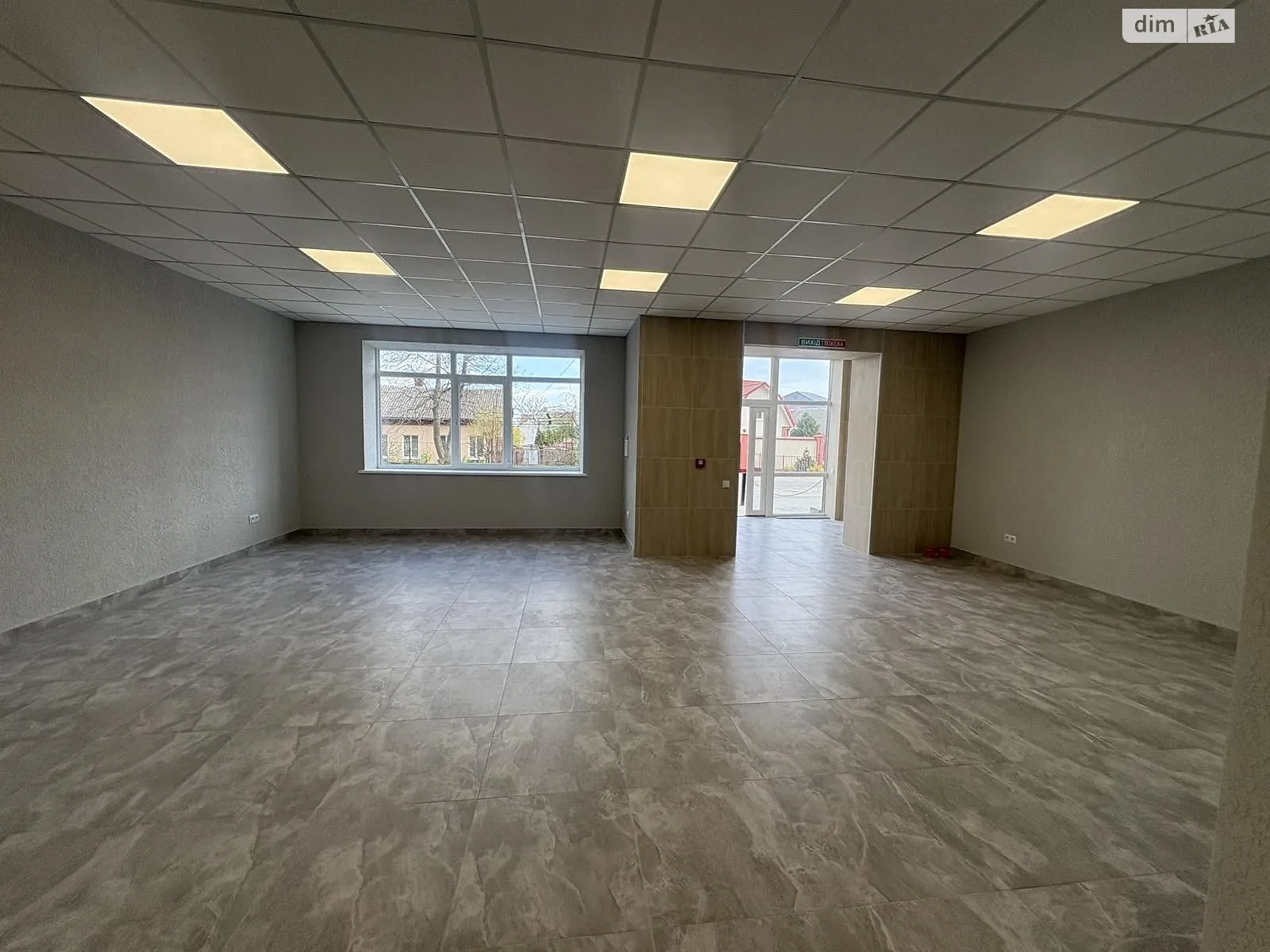 Сдается в аренду помещения свободного назначения 133 кв. м в 10-этажном здании, цена: 33250 грн - фото 1