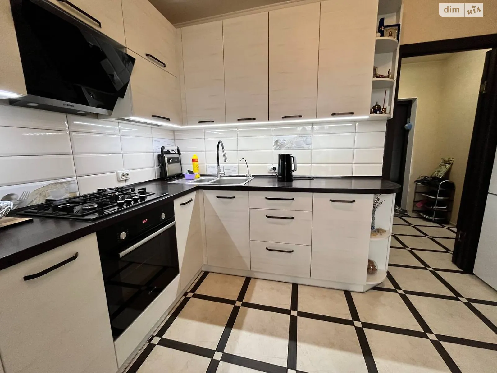 Продается 1-комнатная квартира 36.7 кв. м в Полтаве, ул. Бедного Александра - фото 1