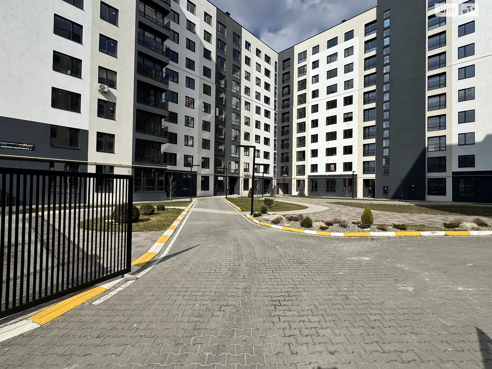 Продается 2-комнатная квартира 79.39 кв. м в Буче, ул. Николая Мозгового, 2 - фото 1