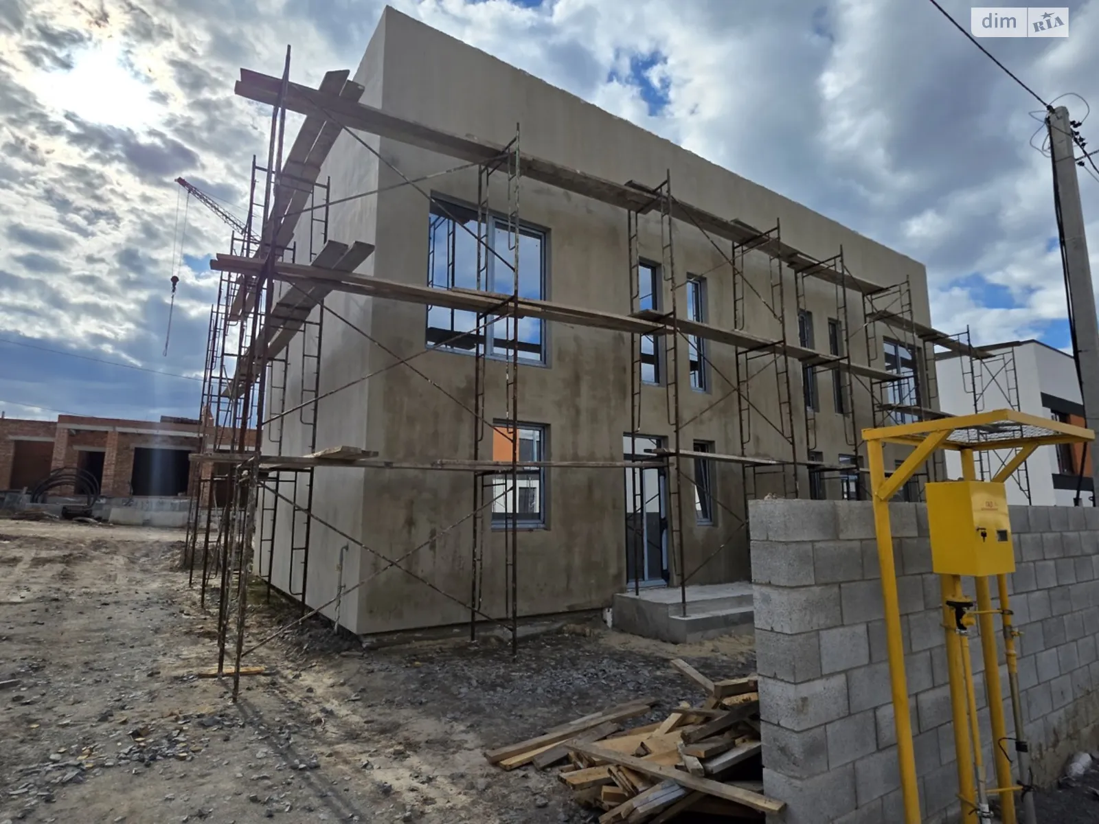 мас. Макарова Авторынок Ровно, цена: 65000 $ - фото 1